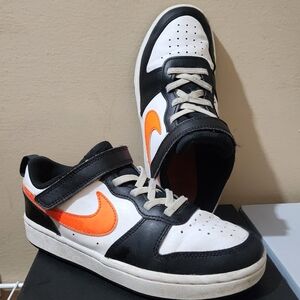 Kids Nike Court Borough 2